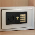 Ada Aparthotel 4*