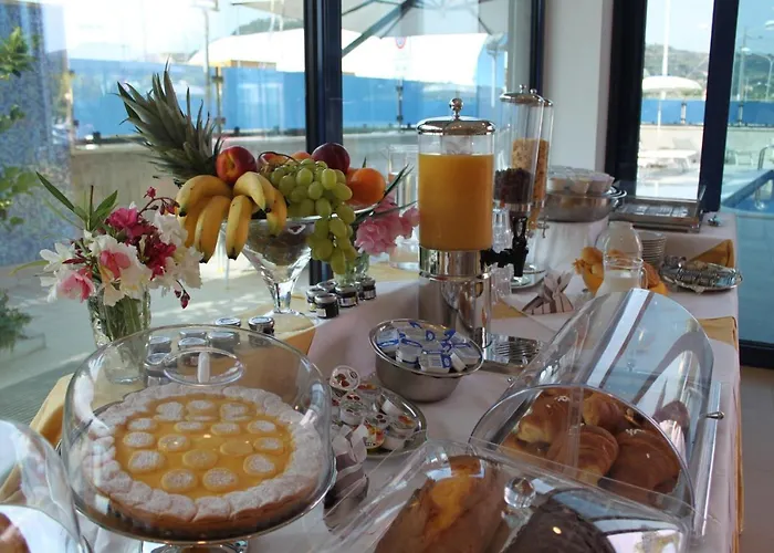 Ada 4* غْروتّامّاري